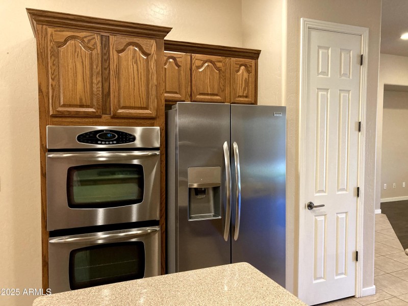 Double Ovens and Pantry