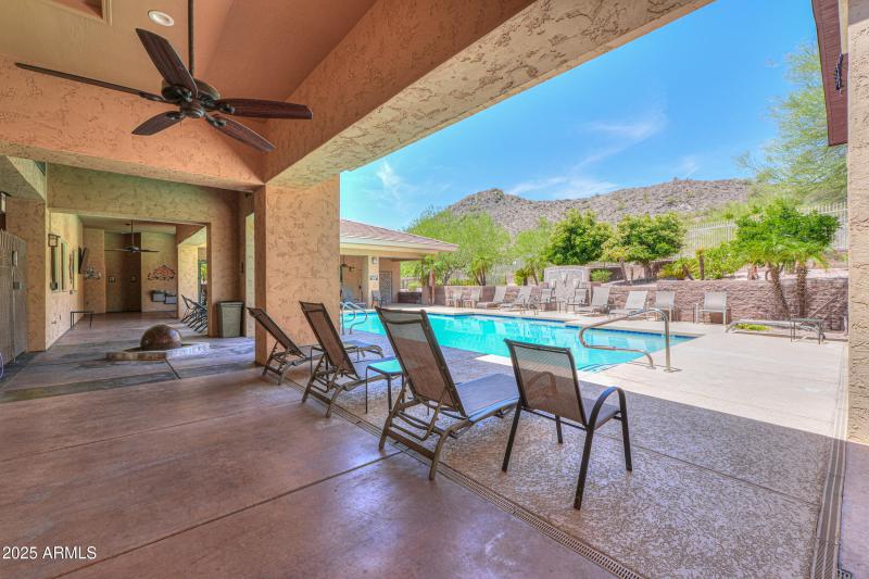 9820 N CENTRAL Avenue, 212