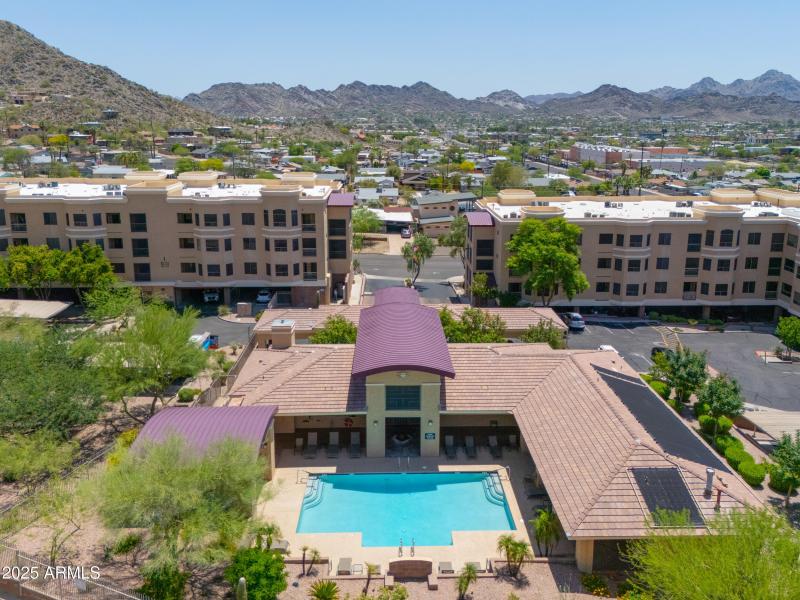 9820 N CENTRAL Avenue, 212