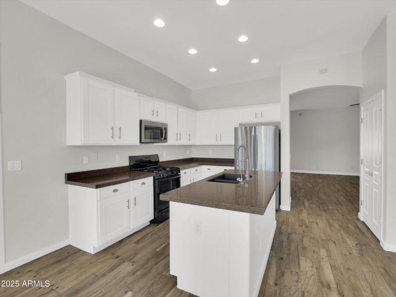 25-3906 E Carson Road-25