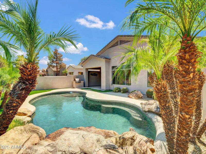 47-3906 E Carson Road-47