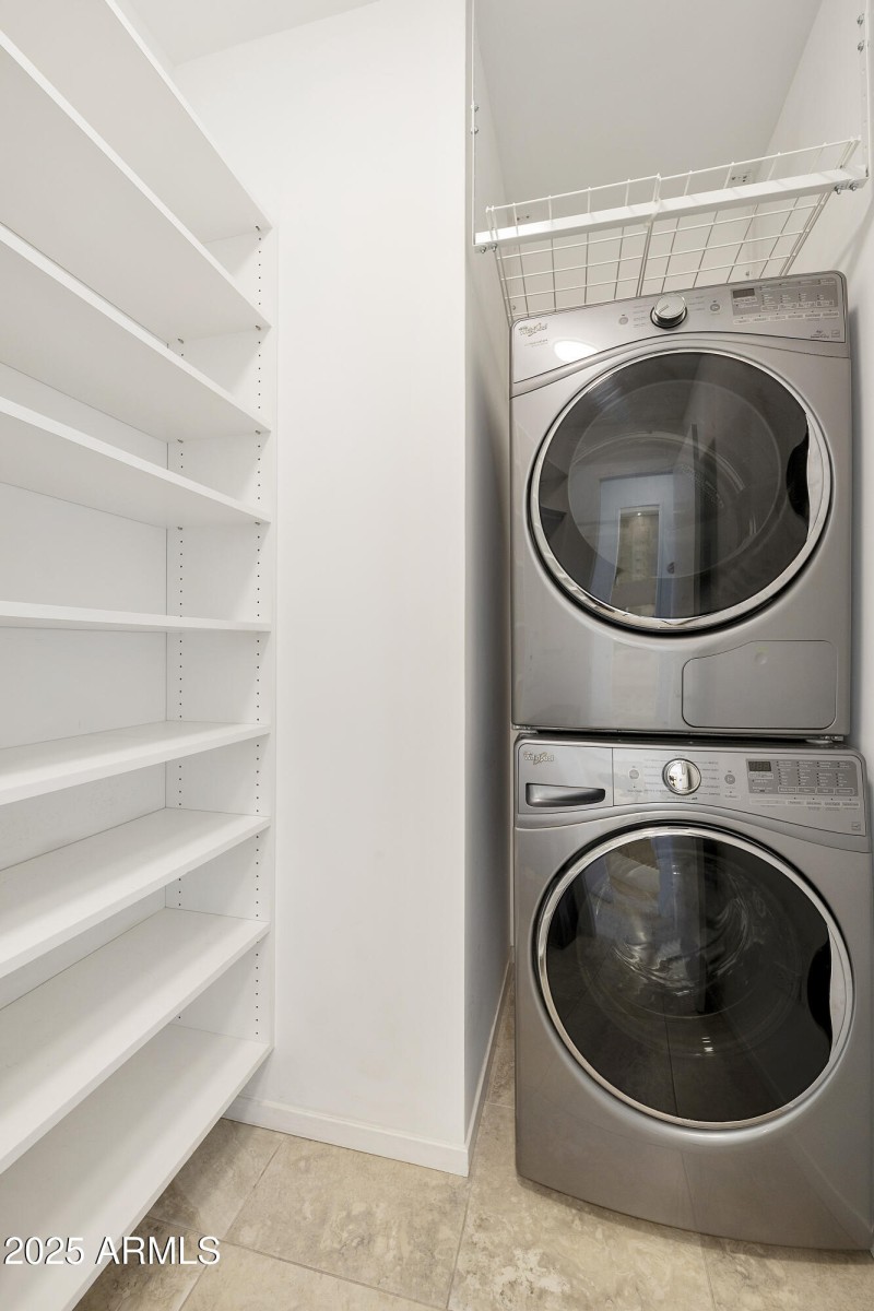 409 Laundry with Storage