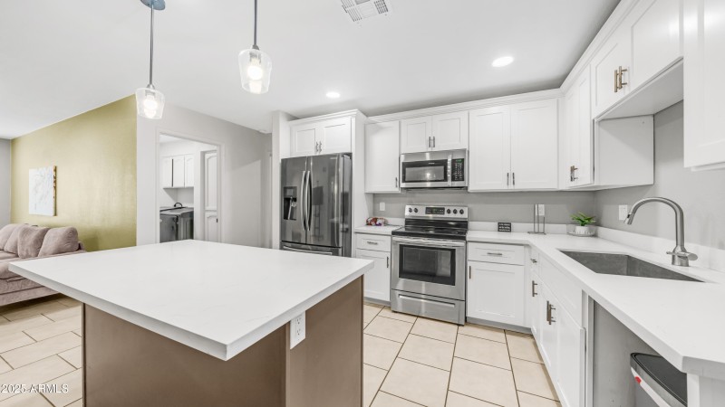 13131 W Sierra Vista Dr (7)