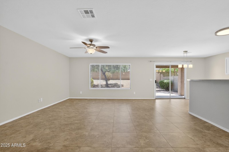 20_027_046_a4m_smcqn