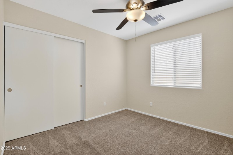 33_038_083_a4m_smcqn