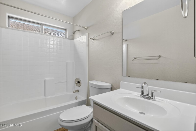 38_043_098_a4m_smcqn