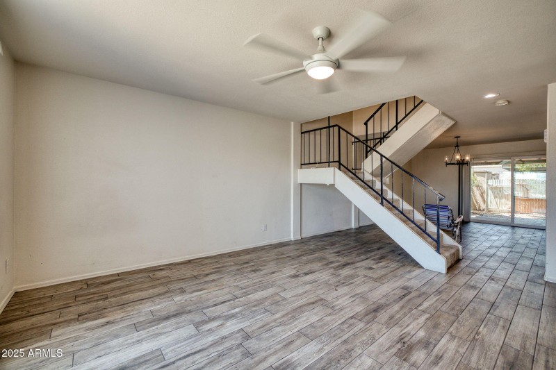 8403 N 33rd Ave Phoenix - 203