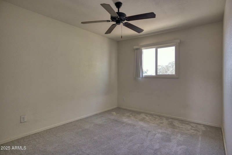 8403 N 33rd Ave Phoenix - 216