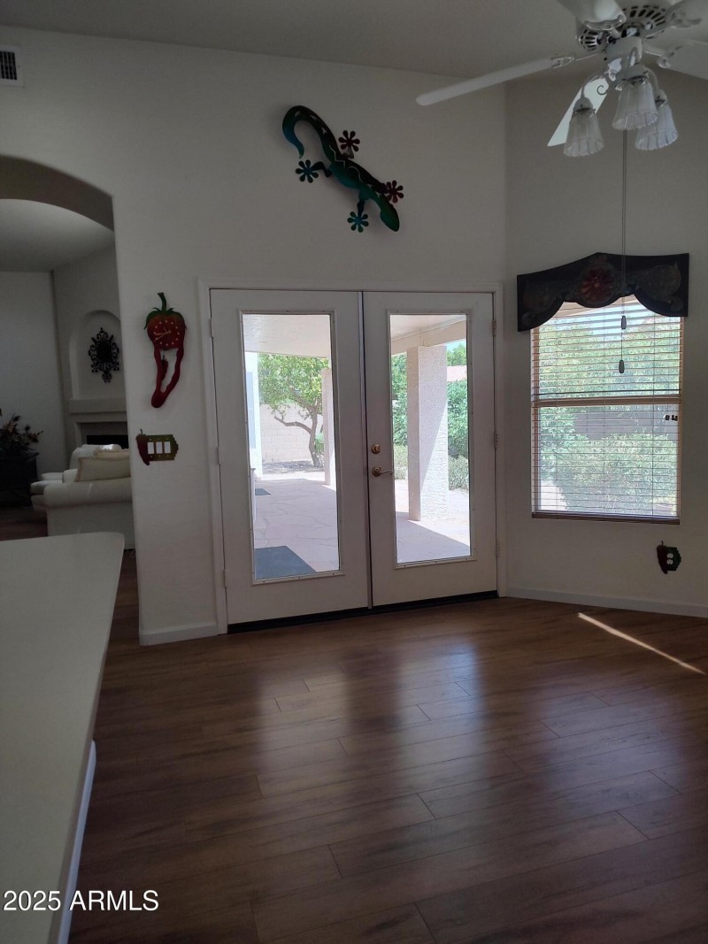 Breakfast Room to Back Patio