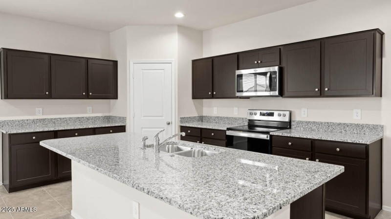 Mockingbird-Estrella Vista - 3530 - 3730