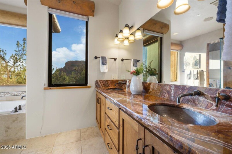 045-Primary Bathroom