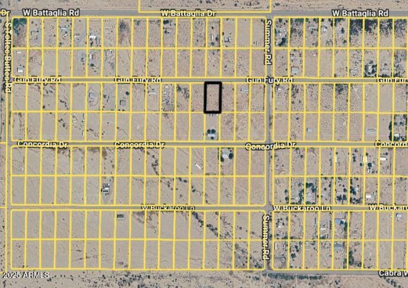 high contrast lines-1