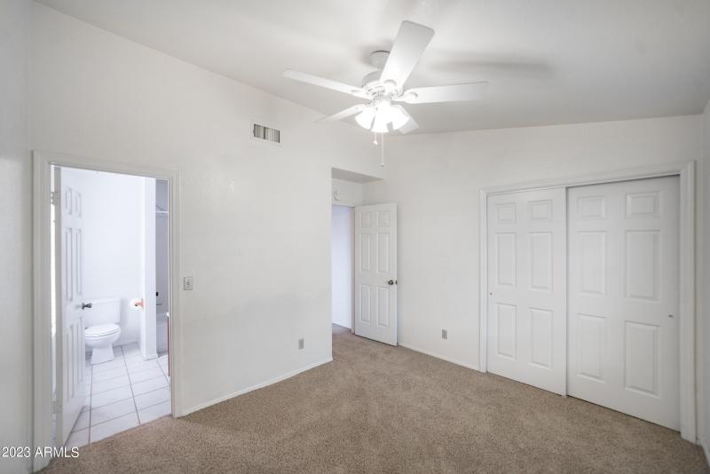Bath Access from 3rd Bedroom
