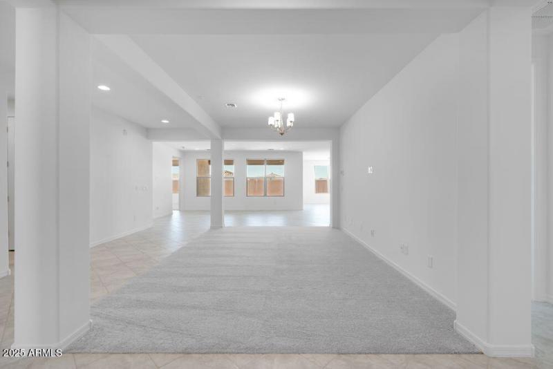 hj-az-phoenix-asante-passage-yellowstone