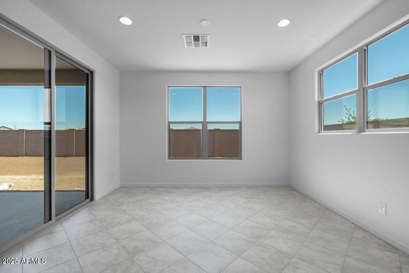 hj-az-phoenix-asante-passage-yellowstone