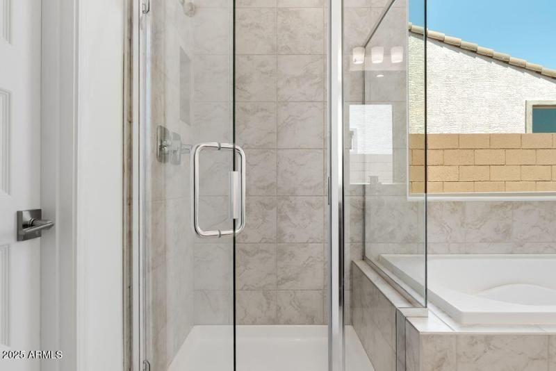 hj-az-phoenix-asante-passage-yellowstone