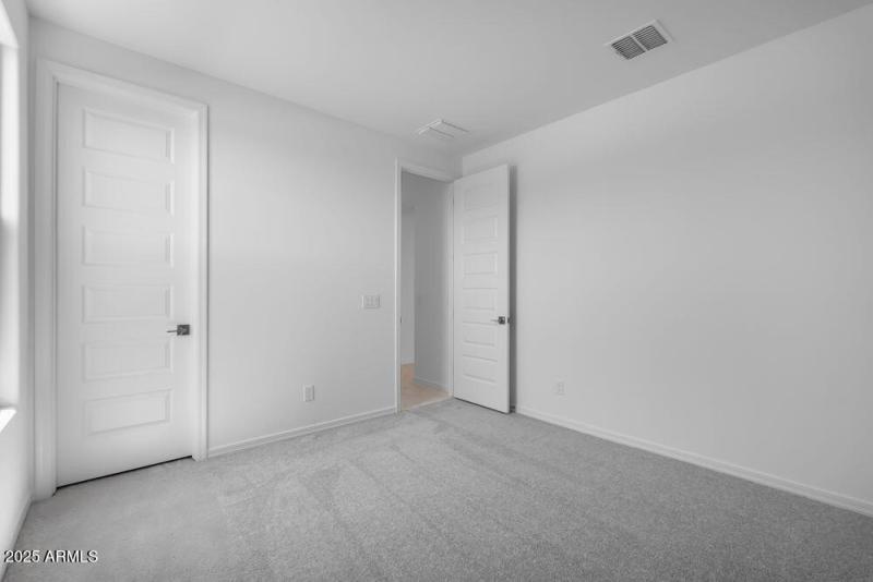 hj-az-phoenix-asante-passage-yellowstone