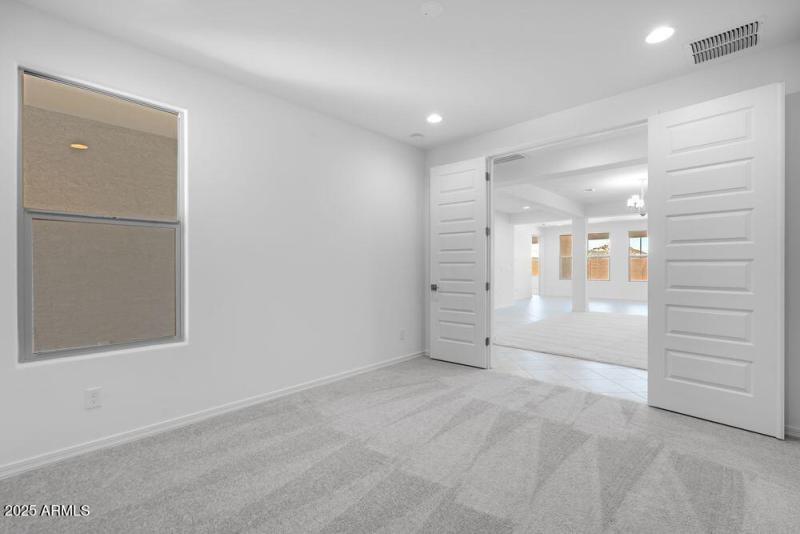 hj-az-phoenix-asante-passage-yellowstone