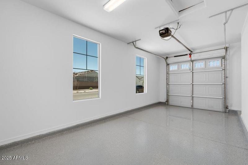 hj-az-phoenix-asante-passage-yellowstone