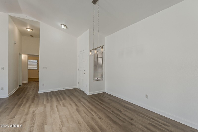 12-web-or-mls-Wescott-12