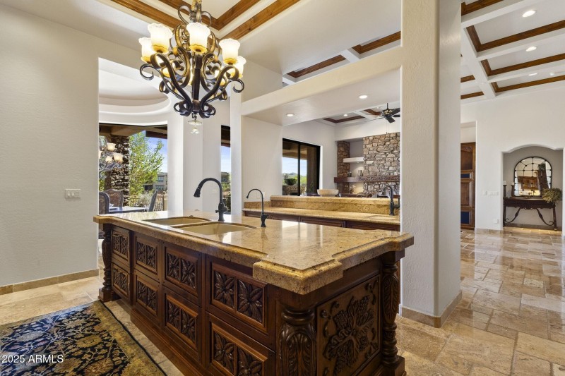 023_Custom Island II