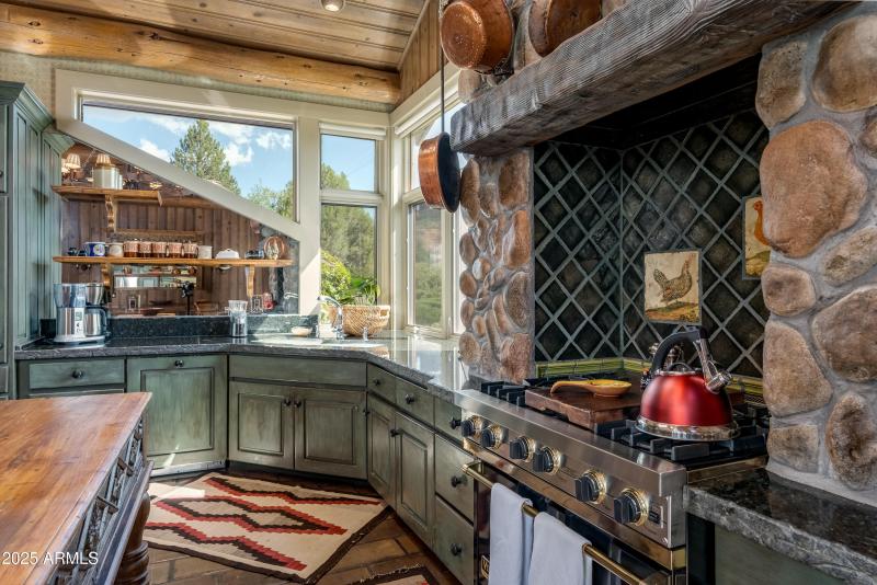 Gourmet Kitchen