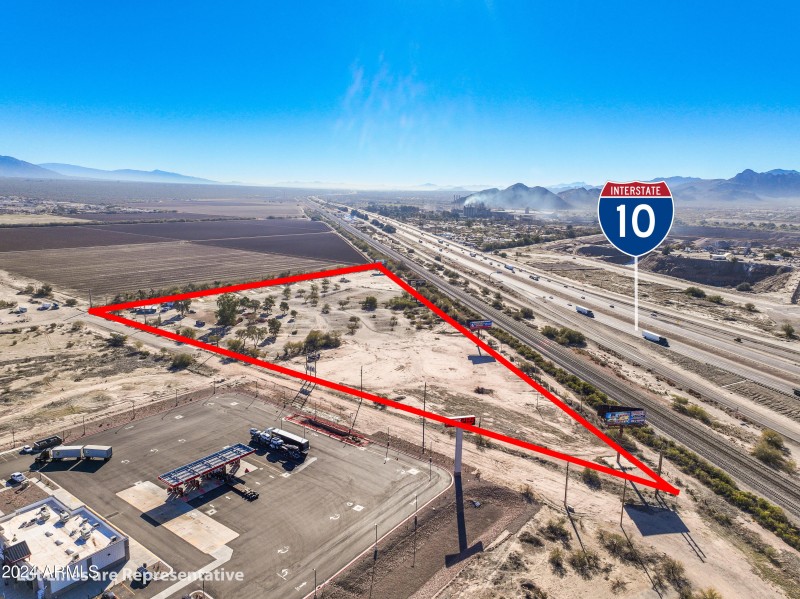 Triangle property tangerine-3