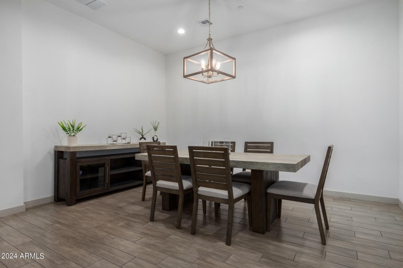 0022-21 - Gladstone Hl Pl