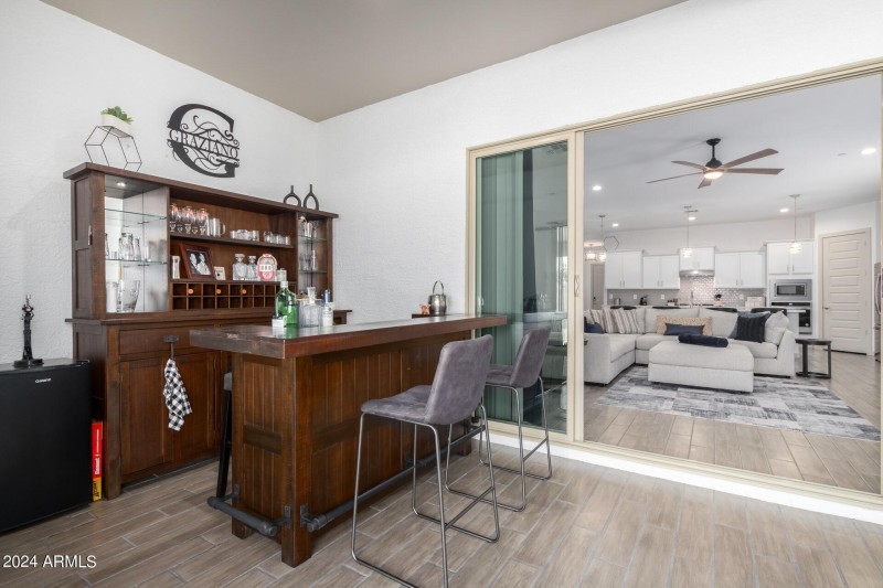 0027-26 - Gladstone Hl Pl