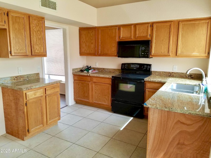 C528ACAF-0775-4567-8EBC-076CA34AC253_1_2