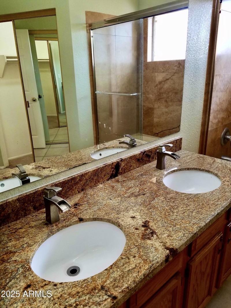 9BFCE740-5F3A-4ADD-BC72-F8342F81070C_1_2