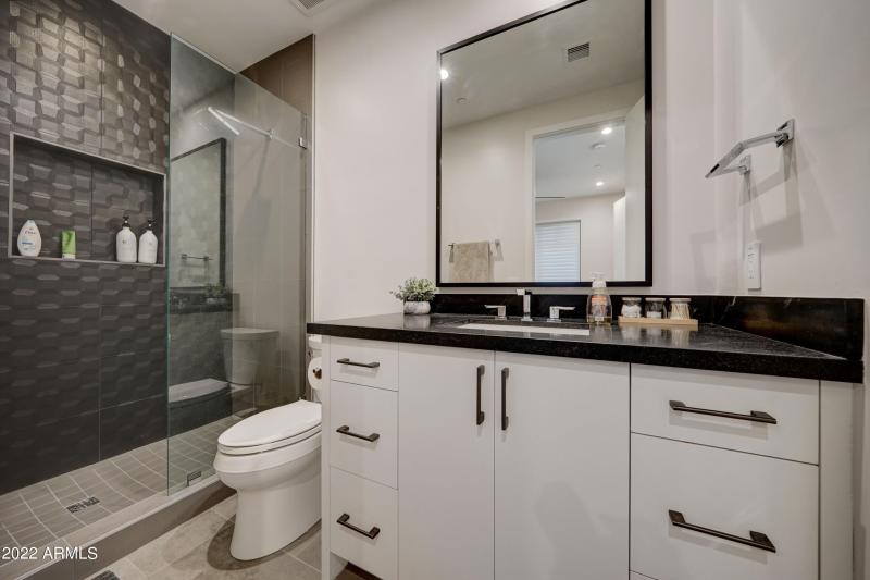 6500 E Camelback Rd, 1006-19