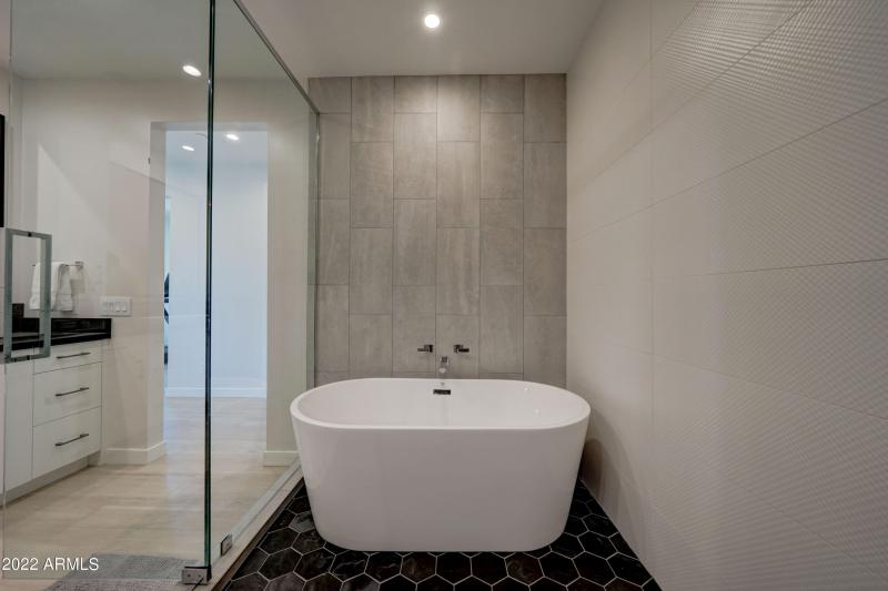 6500 E Camelback Rd, 1006-36