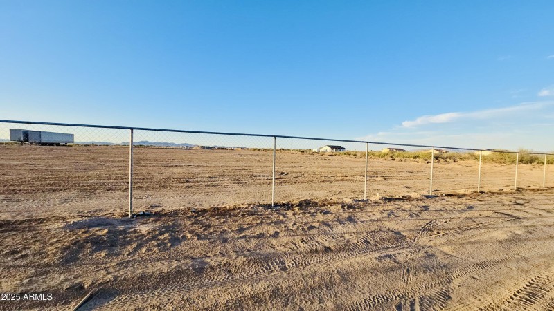 E82EBEF6-9379-4540-A07B-443D299F3597_1_2