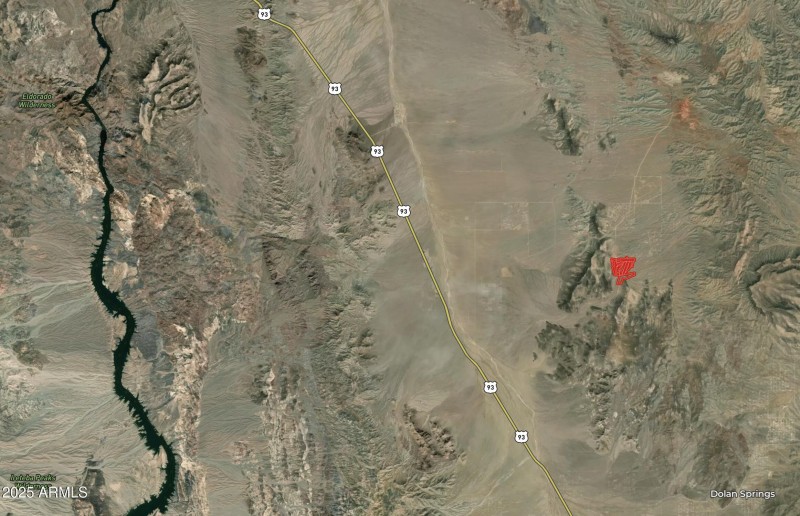 Close to Hwy 93 and the Colorado River
