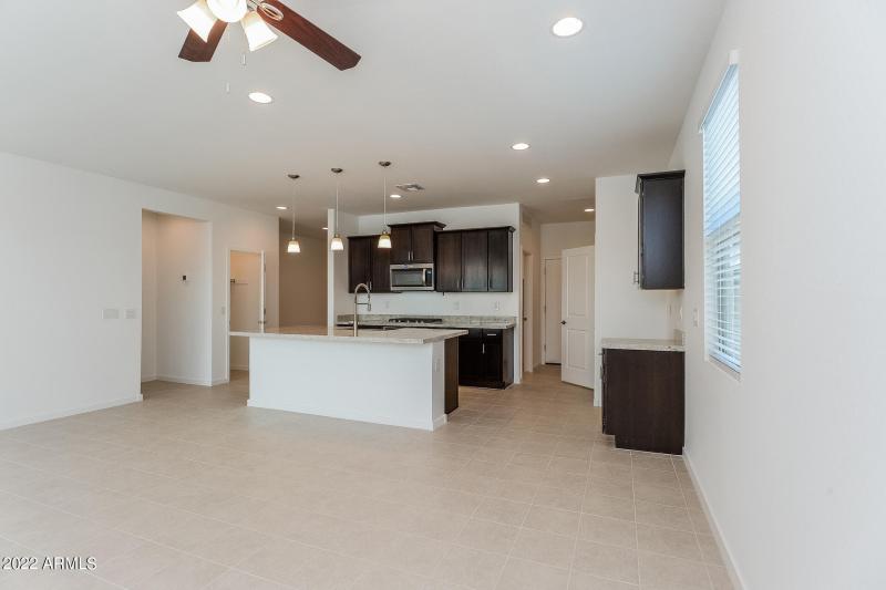 005-photo-living-room-11454098