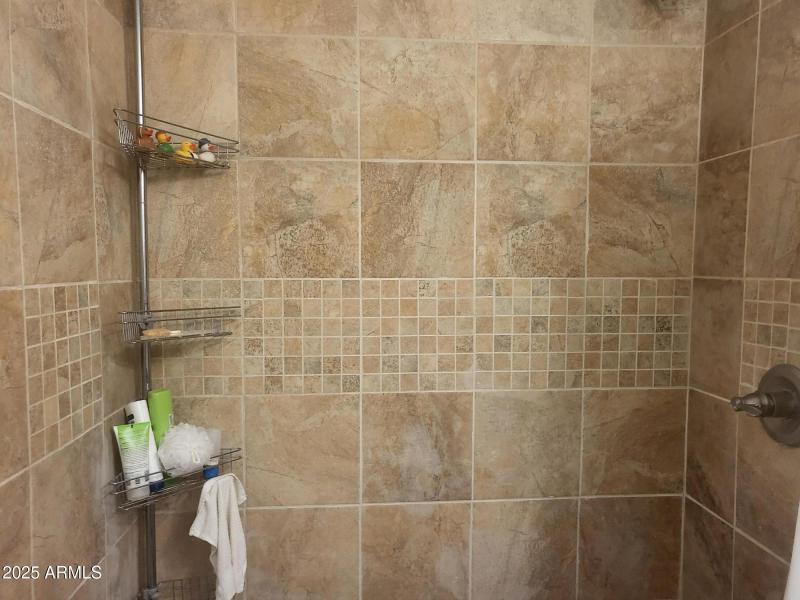 LG TILED WALK IN SHOWER