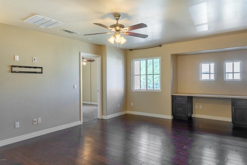 10_3345_E_Pinchot_Ave_Unit_7__10