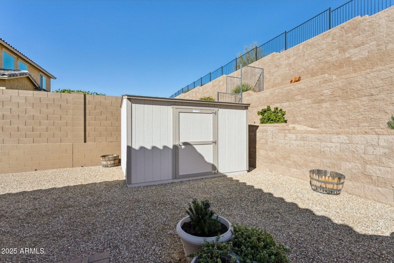 38-web-or-mls-10062-w-redbird-rd