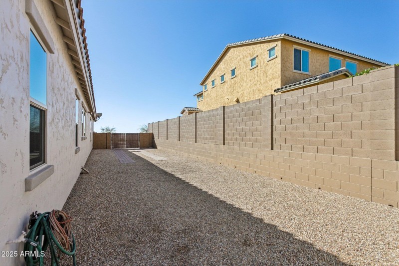 39-web-or-mls-10062-w-redbird-rd