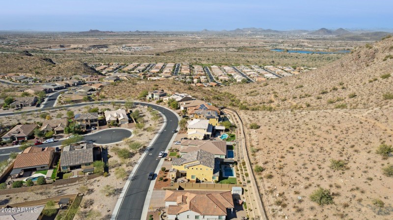 48-web-or-mls-10062-w-redbird-rd