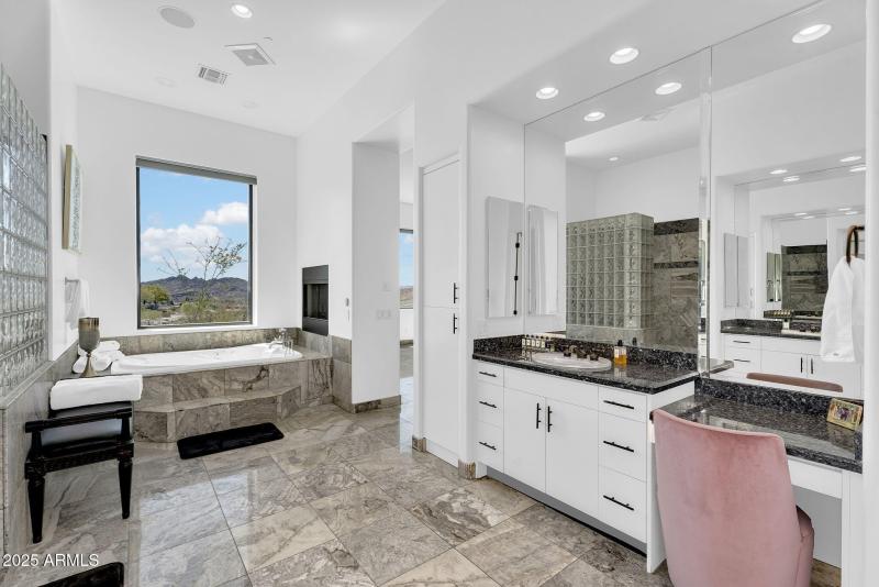 41-web-or-mls-N17thPl-41