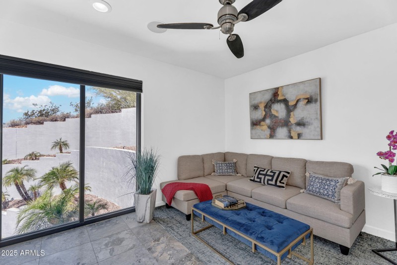 48-web-or-mls-N17thPl-48