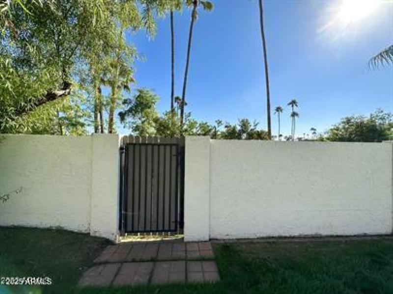 f25f01f0-c6c9-460b-bd84-172d457b06af