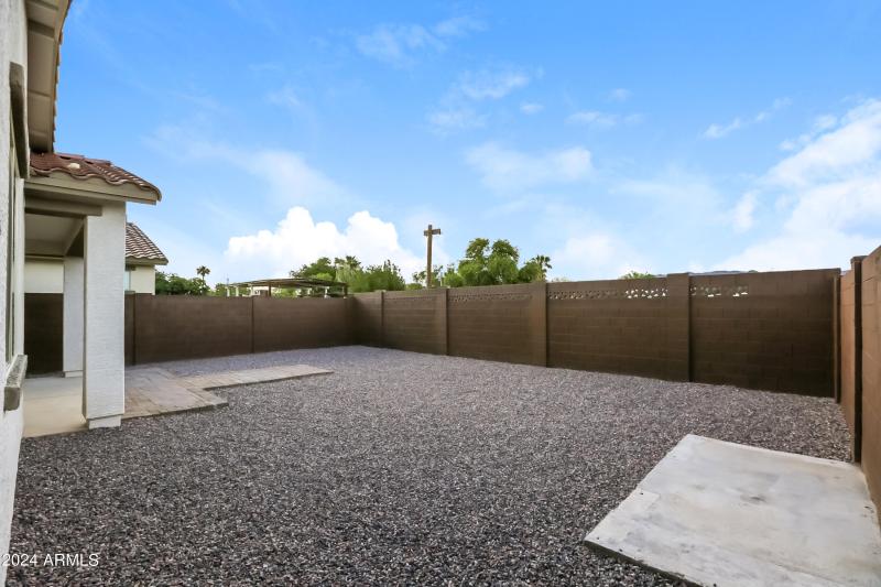 015-photo-exterior-11539673