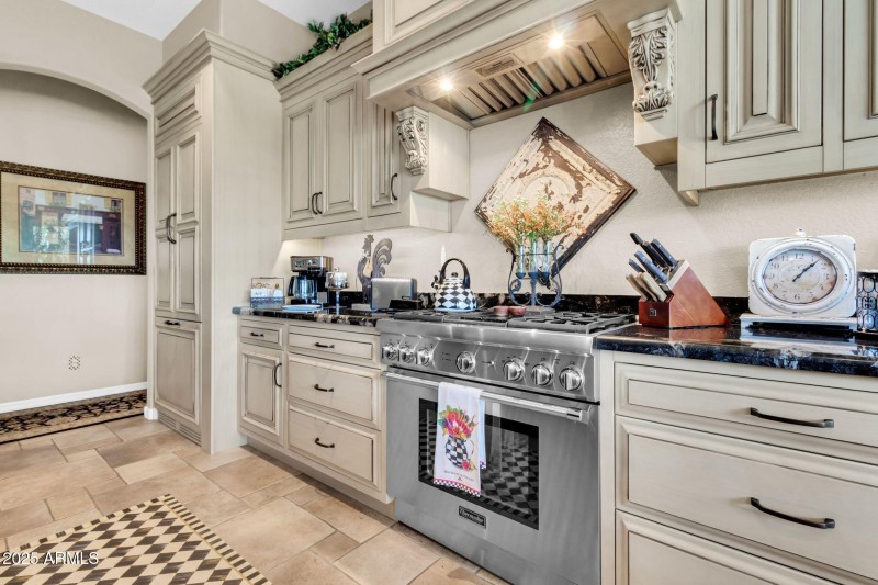 3829 E Peach Tree Dr-12