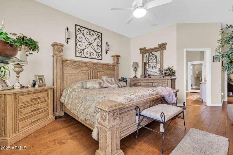 3829 E Peach Tree Dr-22