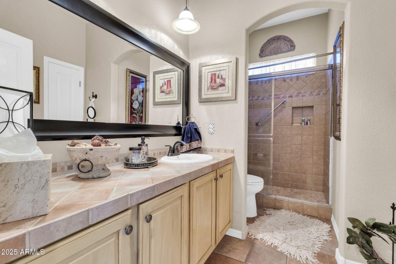 3829 E Peach Tree Dr-33