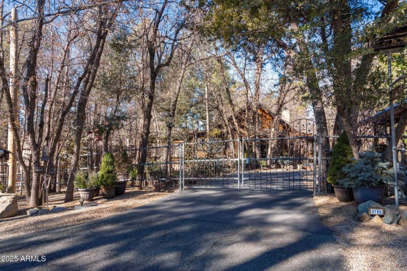 90-web-or-mls-4196-s-coburn-dr