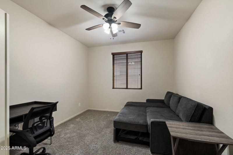 20__3116 E Regina St